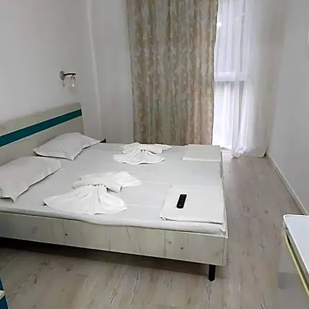Minerva Hotel 2*